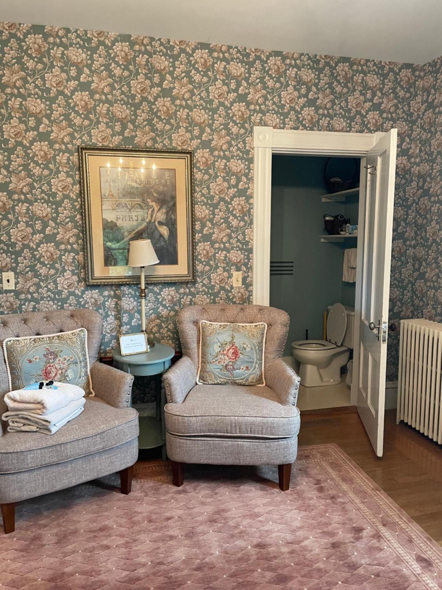 Guilford Bed And Breakfast Экстерьер фото