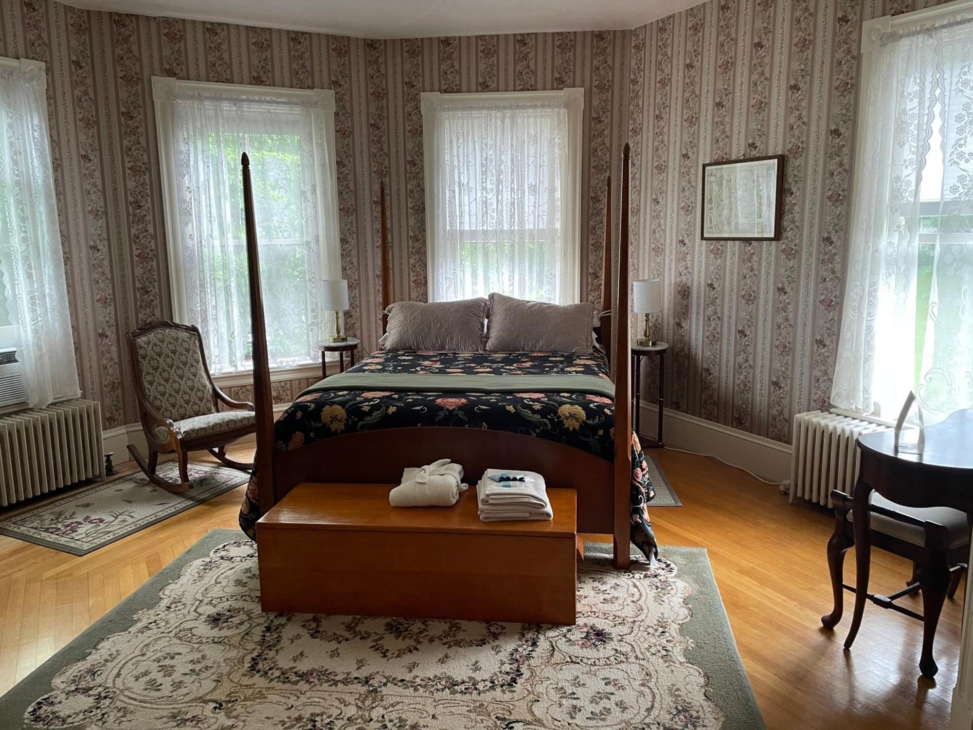 Guilford Bed And Breakfast Экстерьер фото